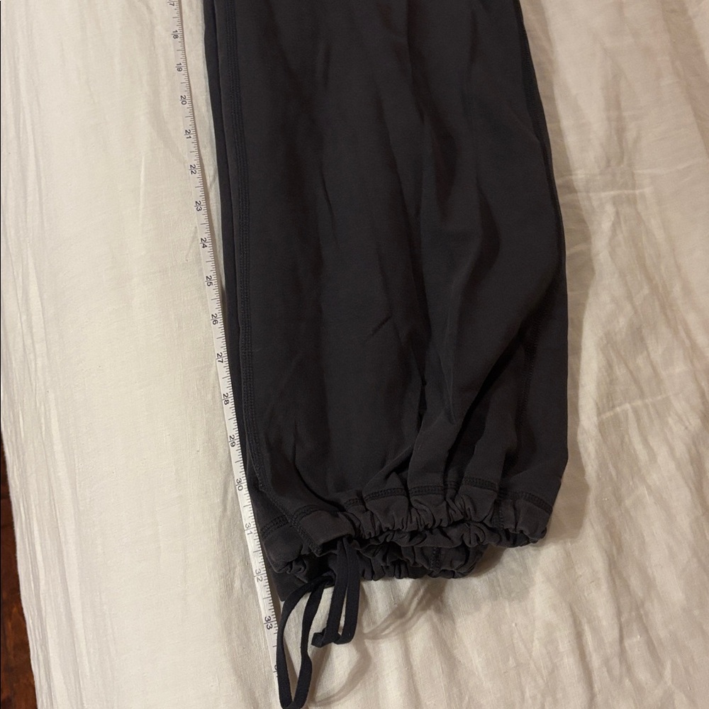 lululemon athletica Grey sweatpants - Picture 5 of 6